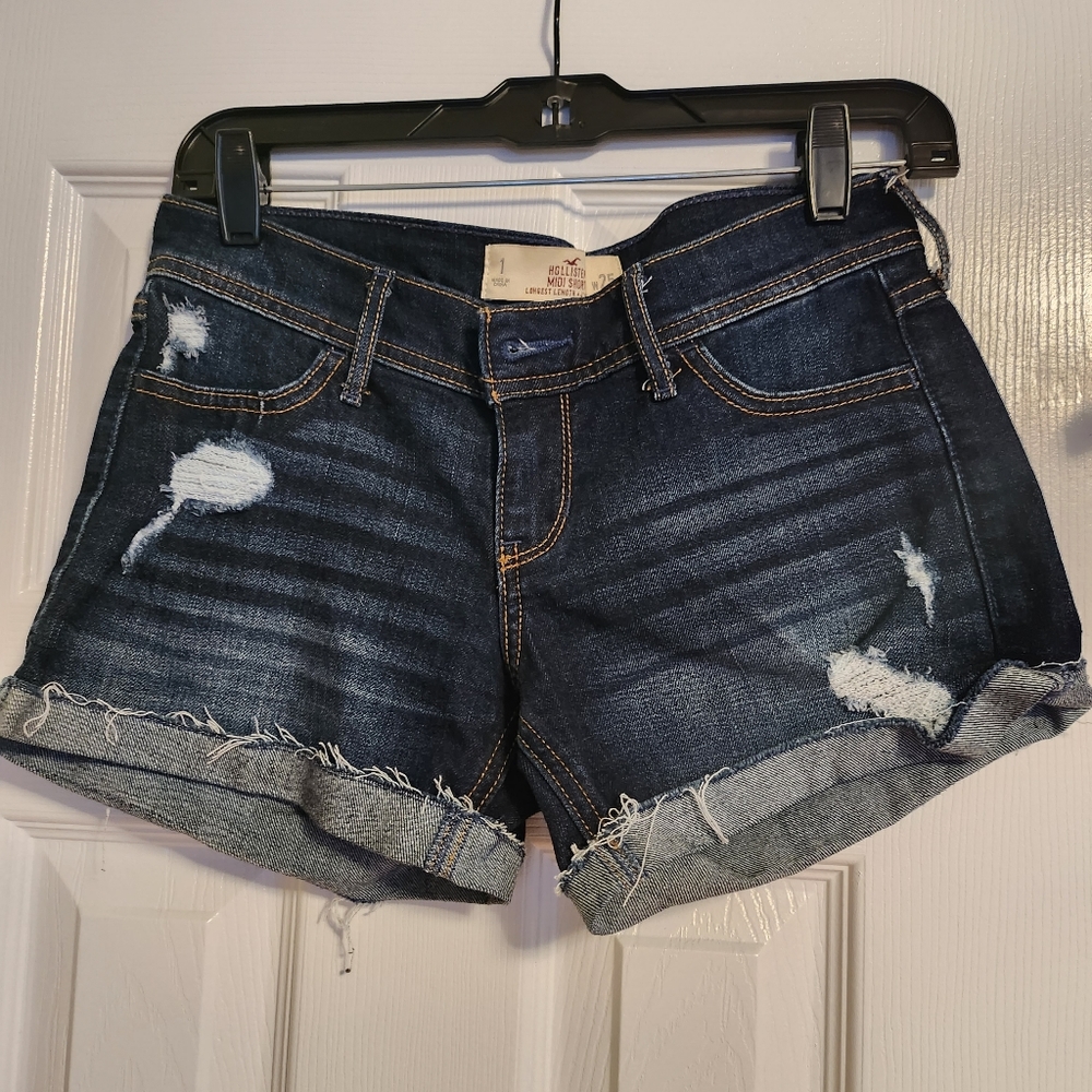 Hollister Midi Booty Shorts size 25 summer distressed Party in the USA